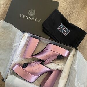 BNIB Versace Limited Edition Dua Lipa Metallic Pink Sandals, Full Set, EU 41